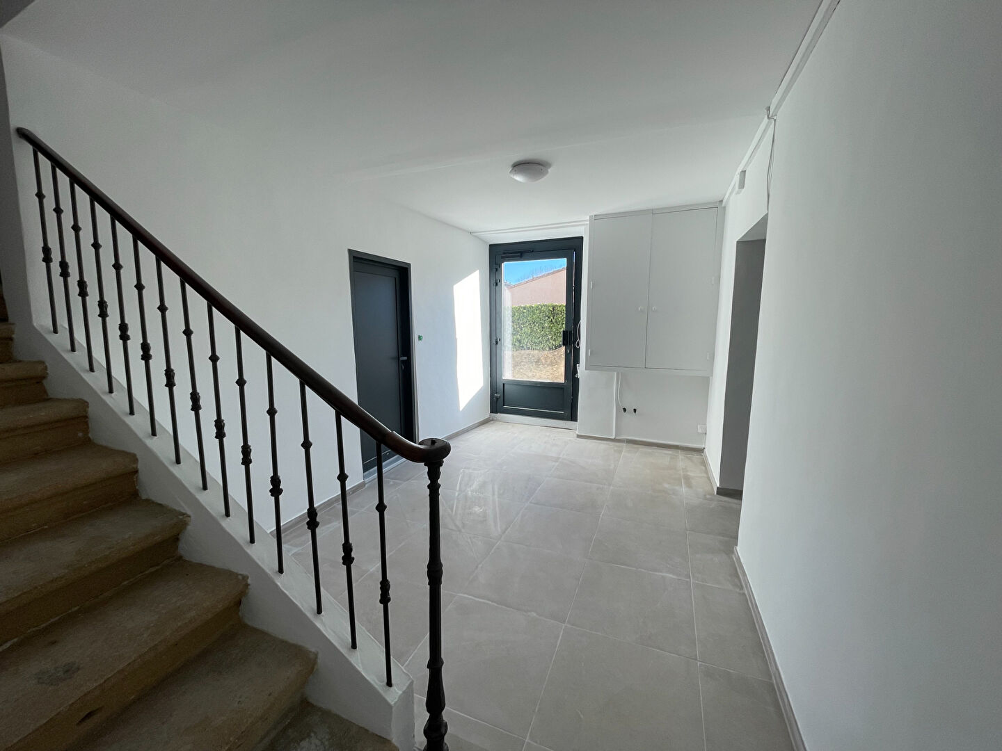 Photo Ensemble de 2 logements avec caves et parking image 4/6