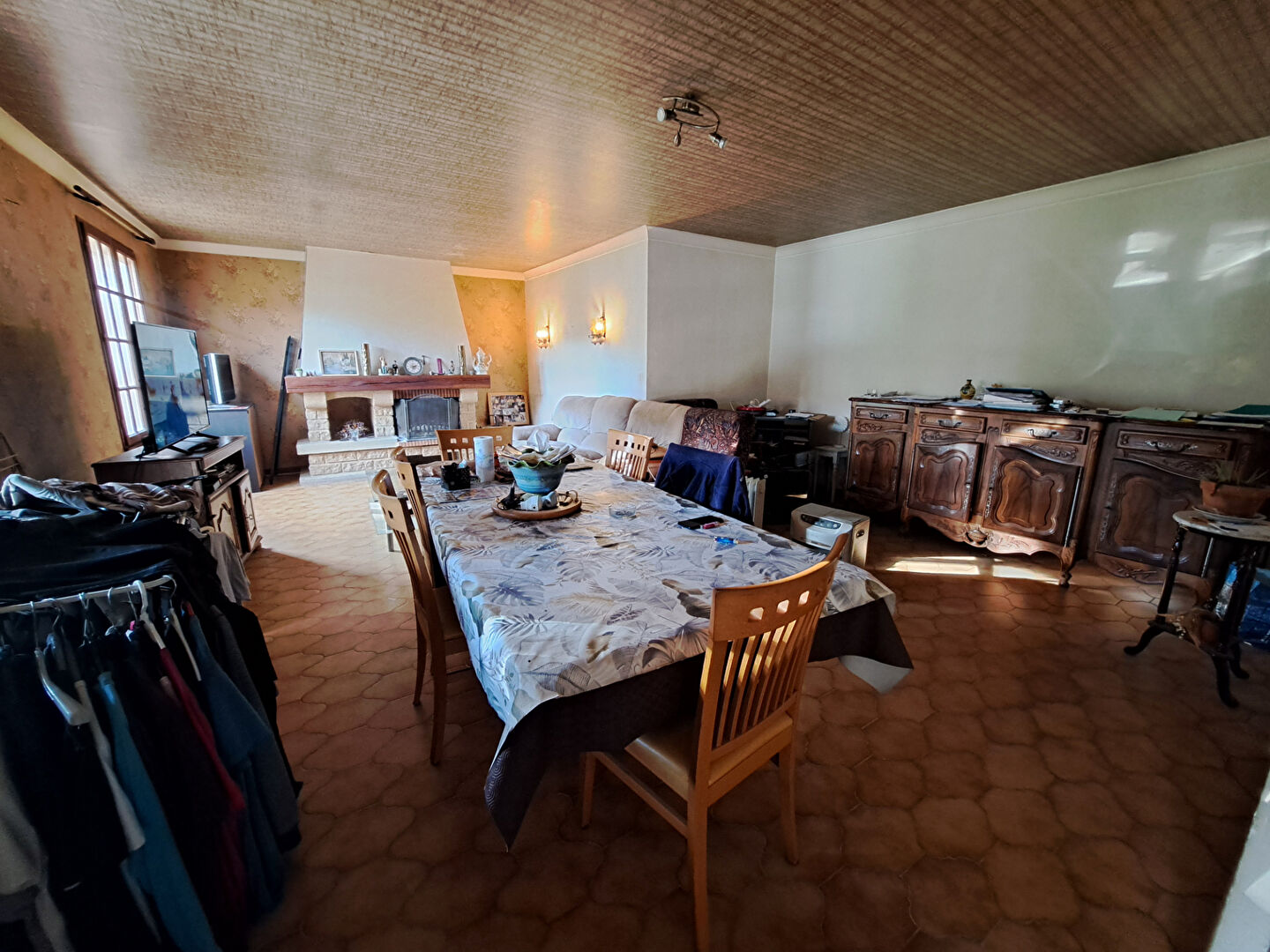 Photo Villa à rénover sur 2000m2 proche centre Malaucène image 5/6