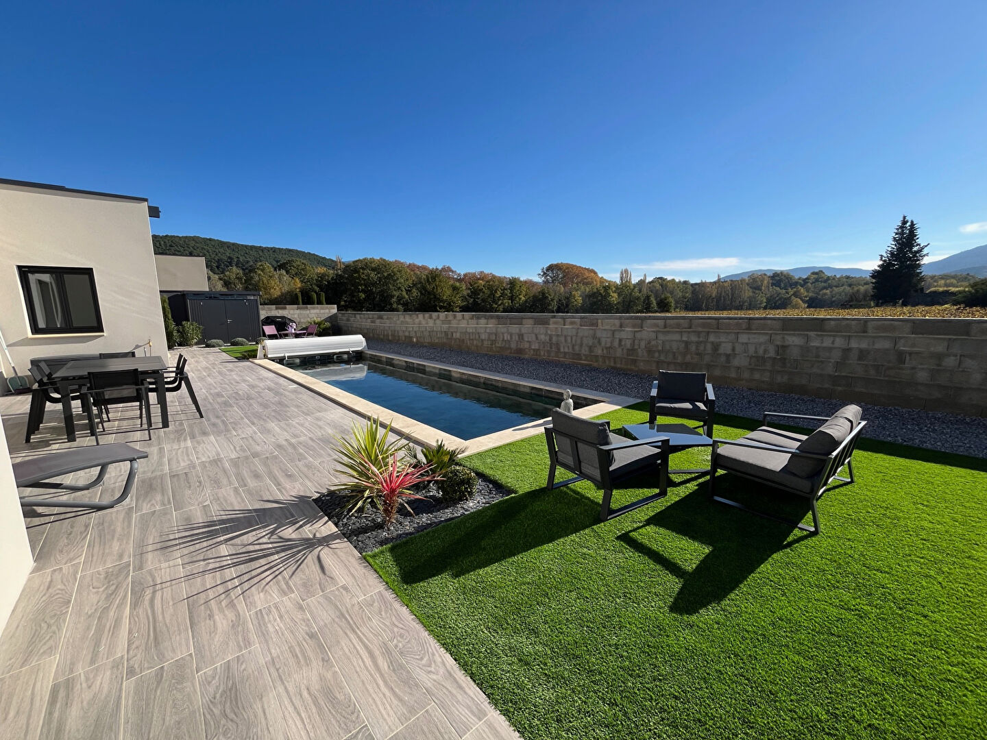 Agence immobilière de VENTOUX IMMOBILIER Malaucene - VENTOUX IMMOBILIER