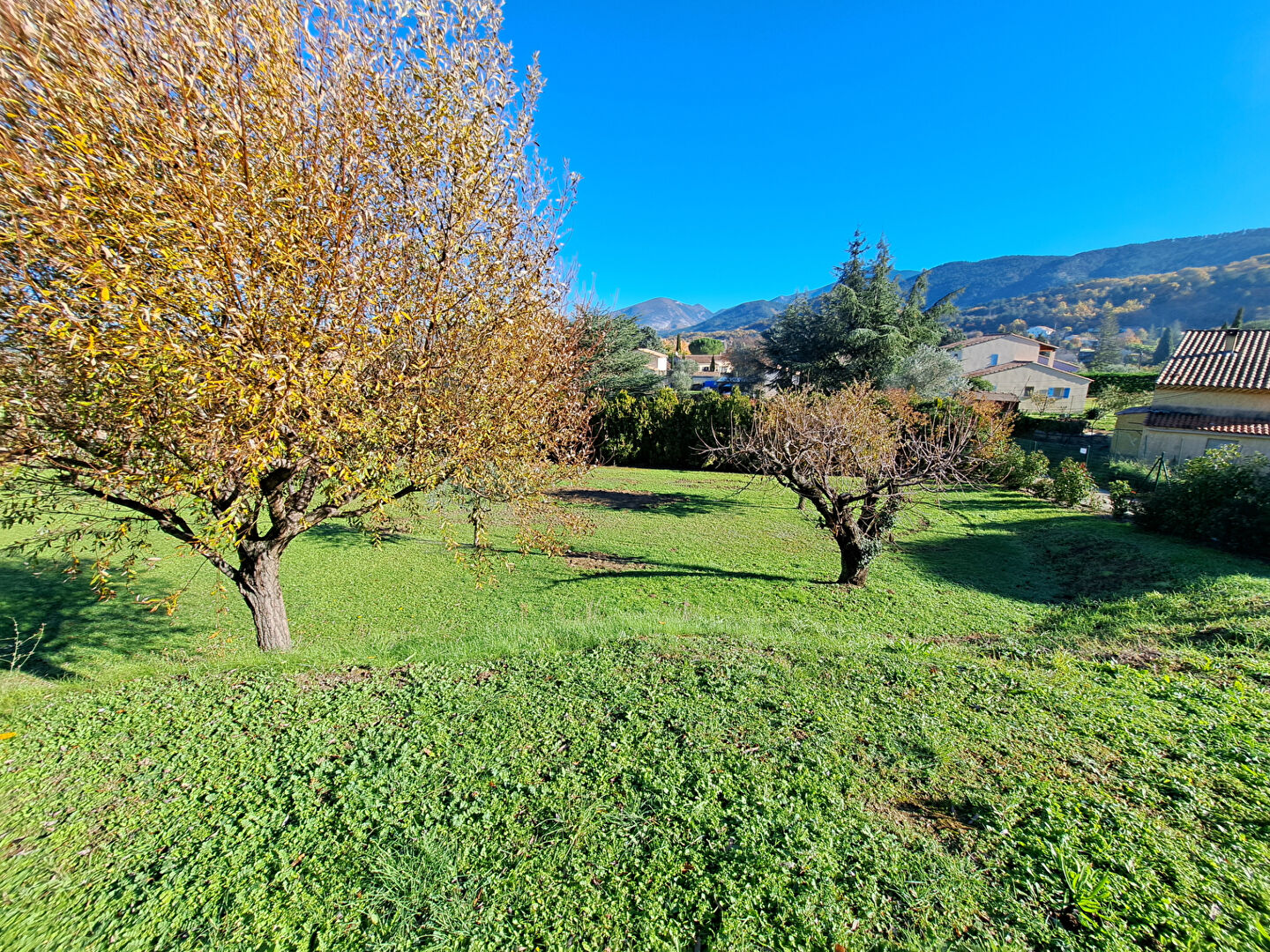 Photo Terrain constructible à Malaucène image 3/6