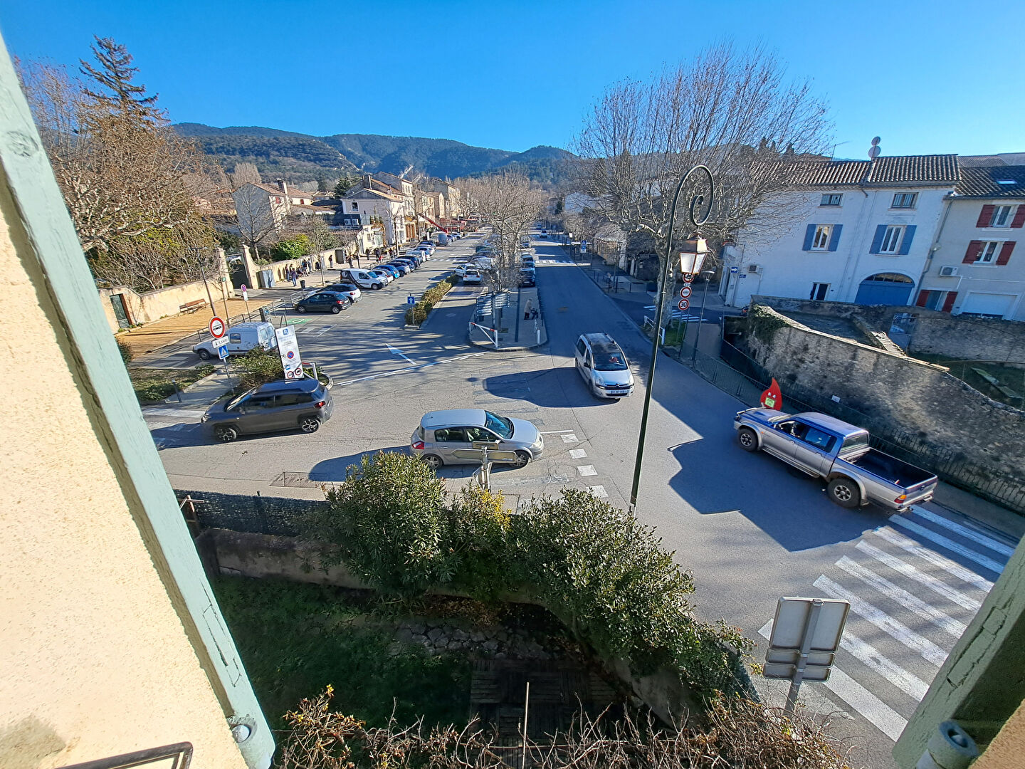 Photo Maison centre village  avec cour fermée image 4/6