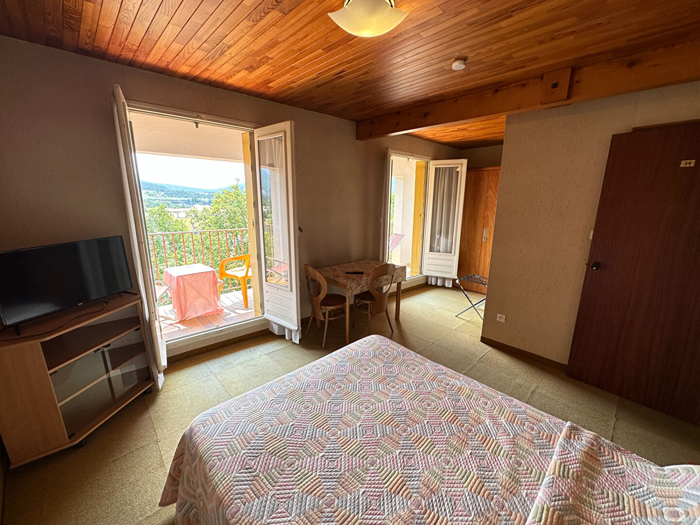 Photo Immeuble 776m² terrain 1700m² image 5/6