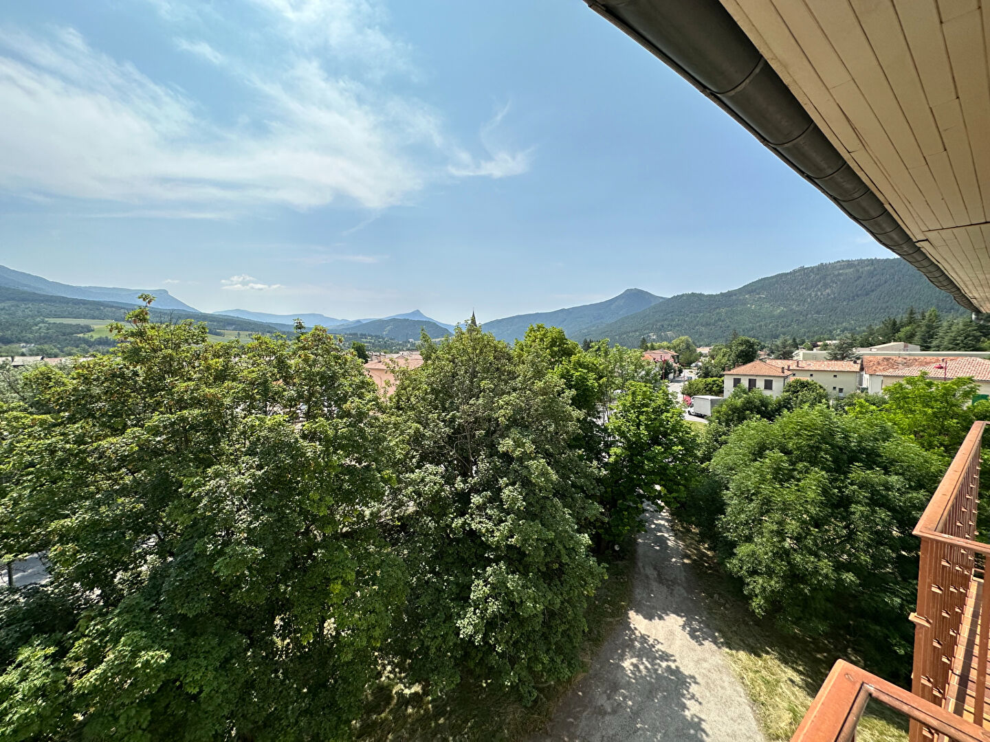 Photo Immeuble 776m² terrain 1700m² image 6/6