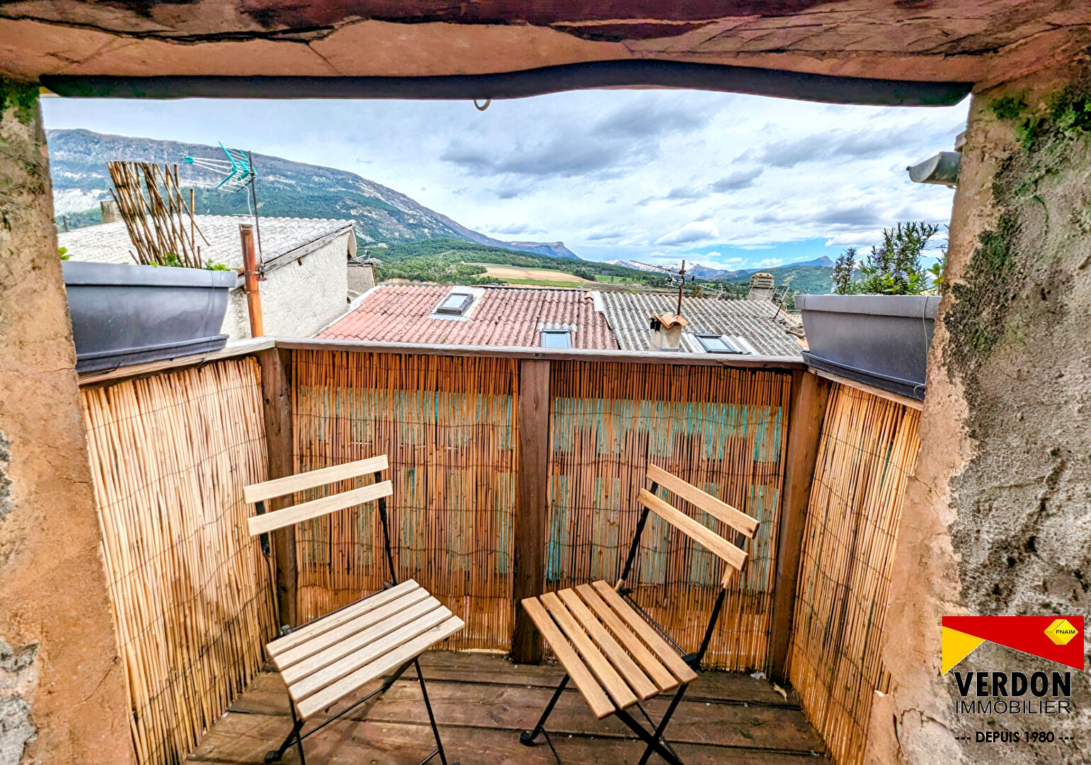 Photo MAISON DE VILLAGE ATYPIQUE AU COEUR DE ST ANDRE LES ALPES image 2/6