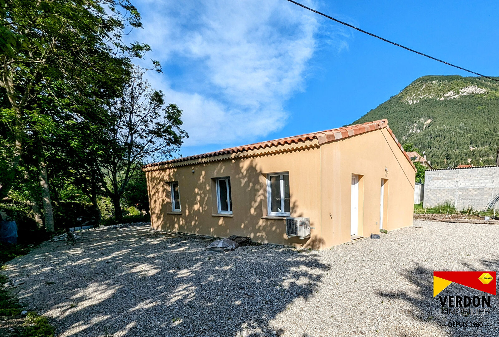 Agence immobilière de VERDON IMMOBILIER - VERDON IMMOBILIER St ANDRE LES ALPES