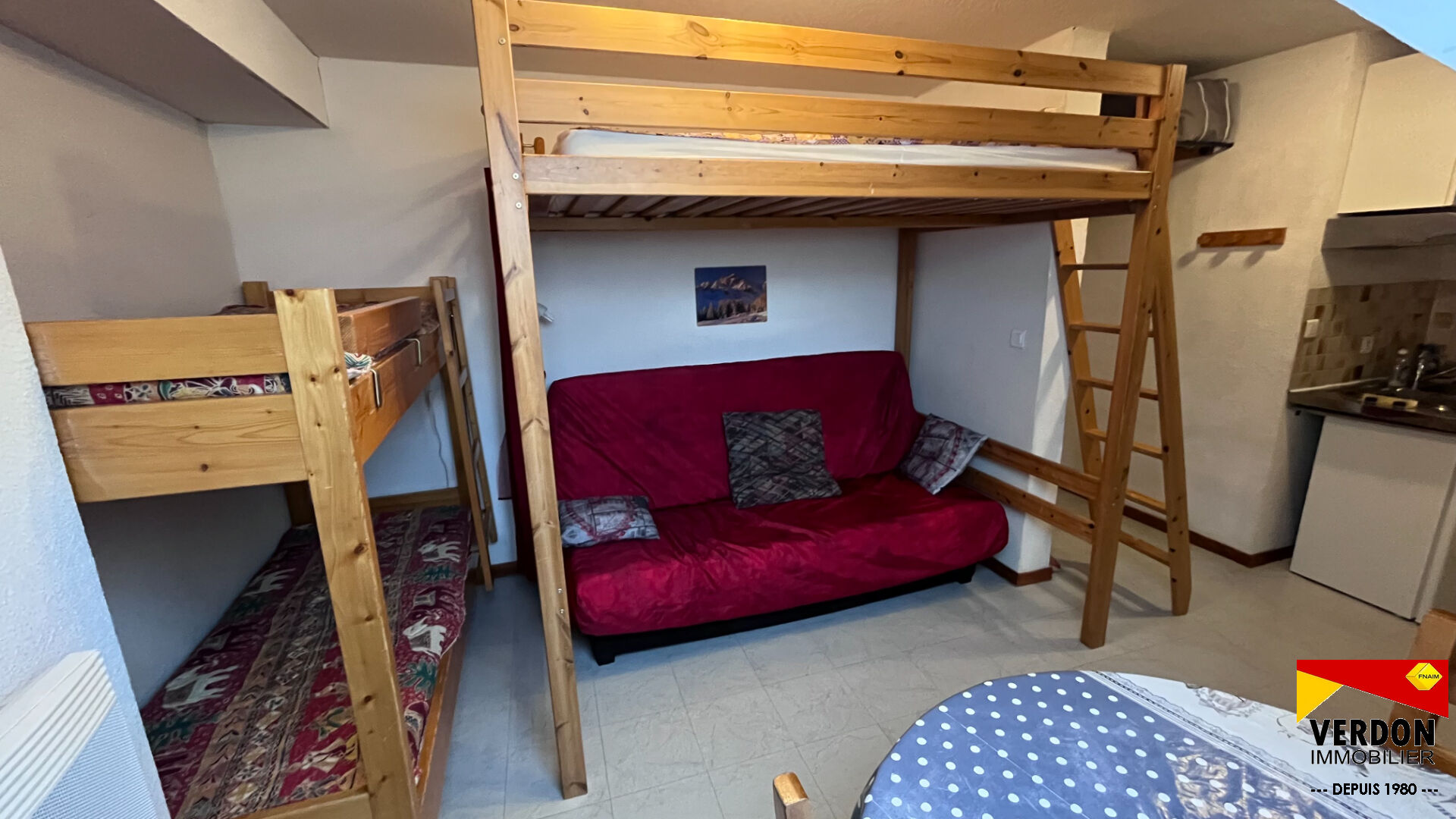 Photo Studio à pieds du village image 5/6