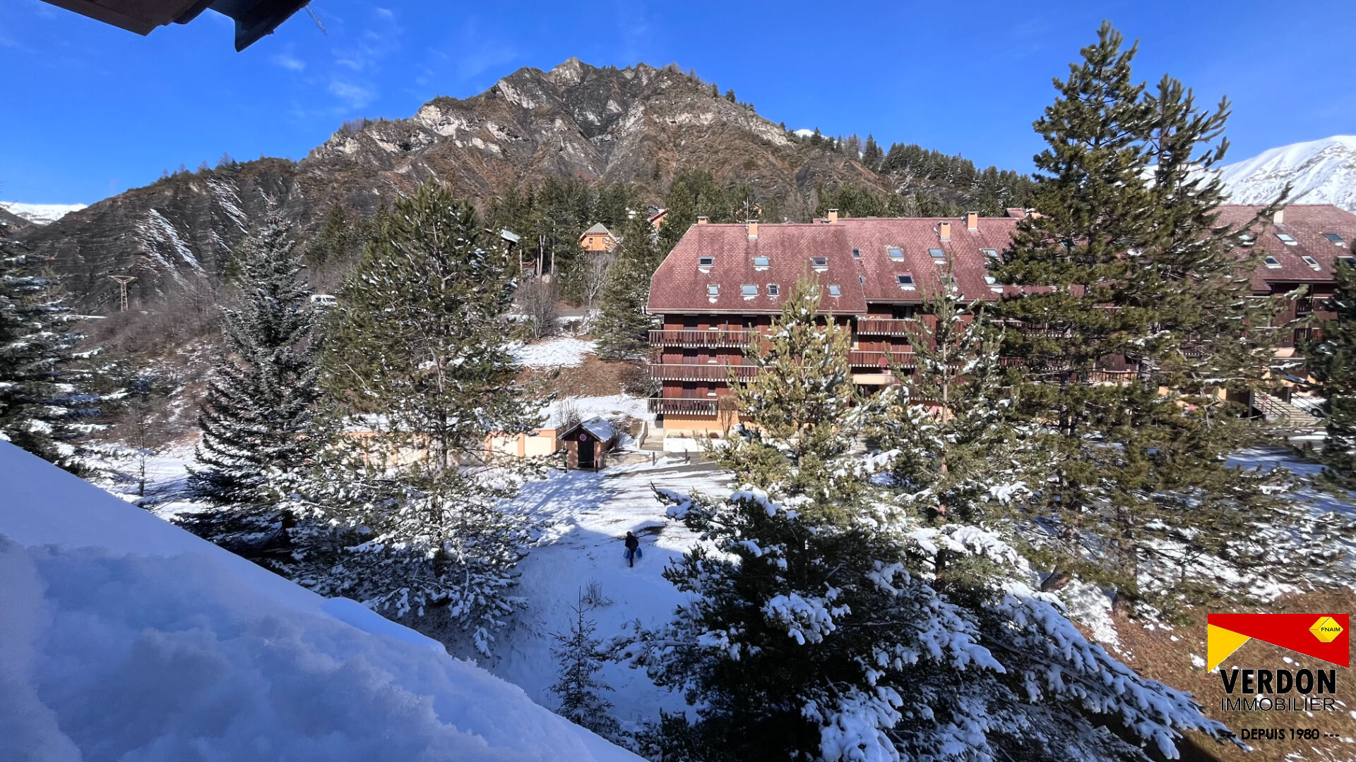 Photo Studio à pieds du village image 6/6