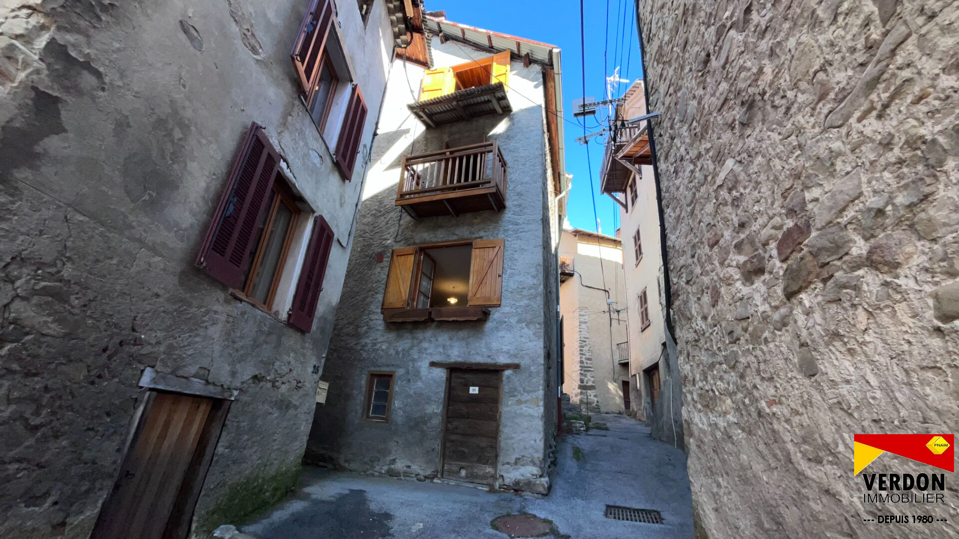 Charmante maison de village en pierre