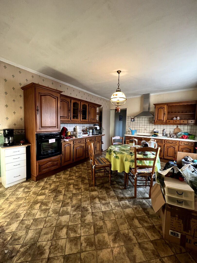 Photo Belle et grande maison de village de 220m2 avec extérieur et garages image 4/6