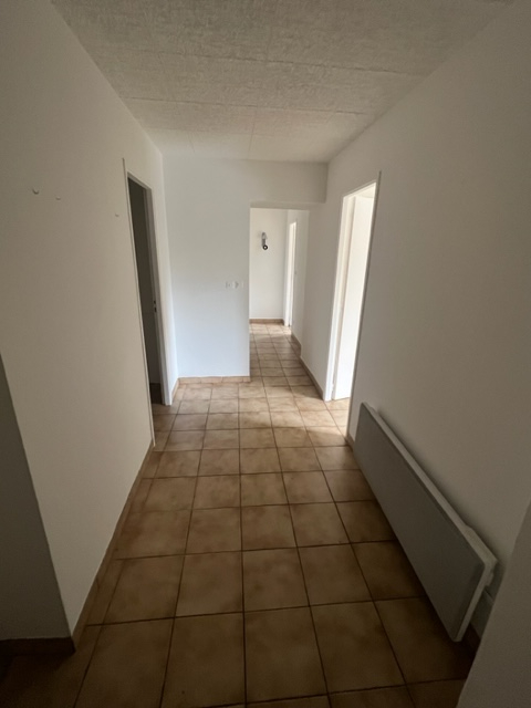 Photo Bel appartement plein pied t2 de 60m2 sur le secteur recherché de Cuvry image 2/6