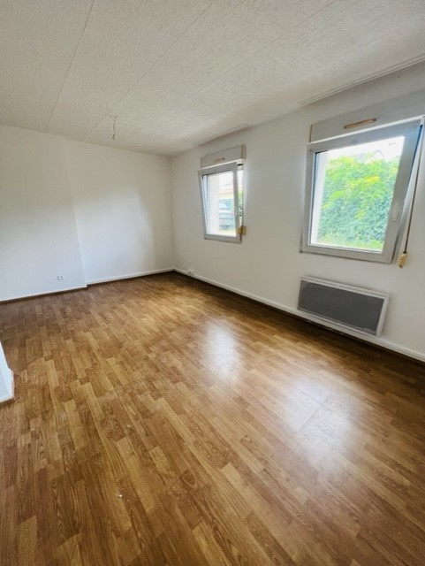 Photo Bel appartement plein pied t2 de 60m2 sur le secteur recherché de Cuvry image 5/6