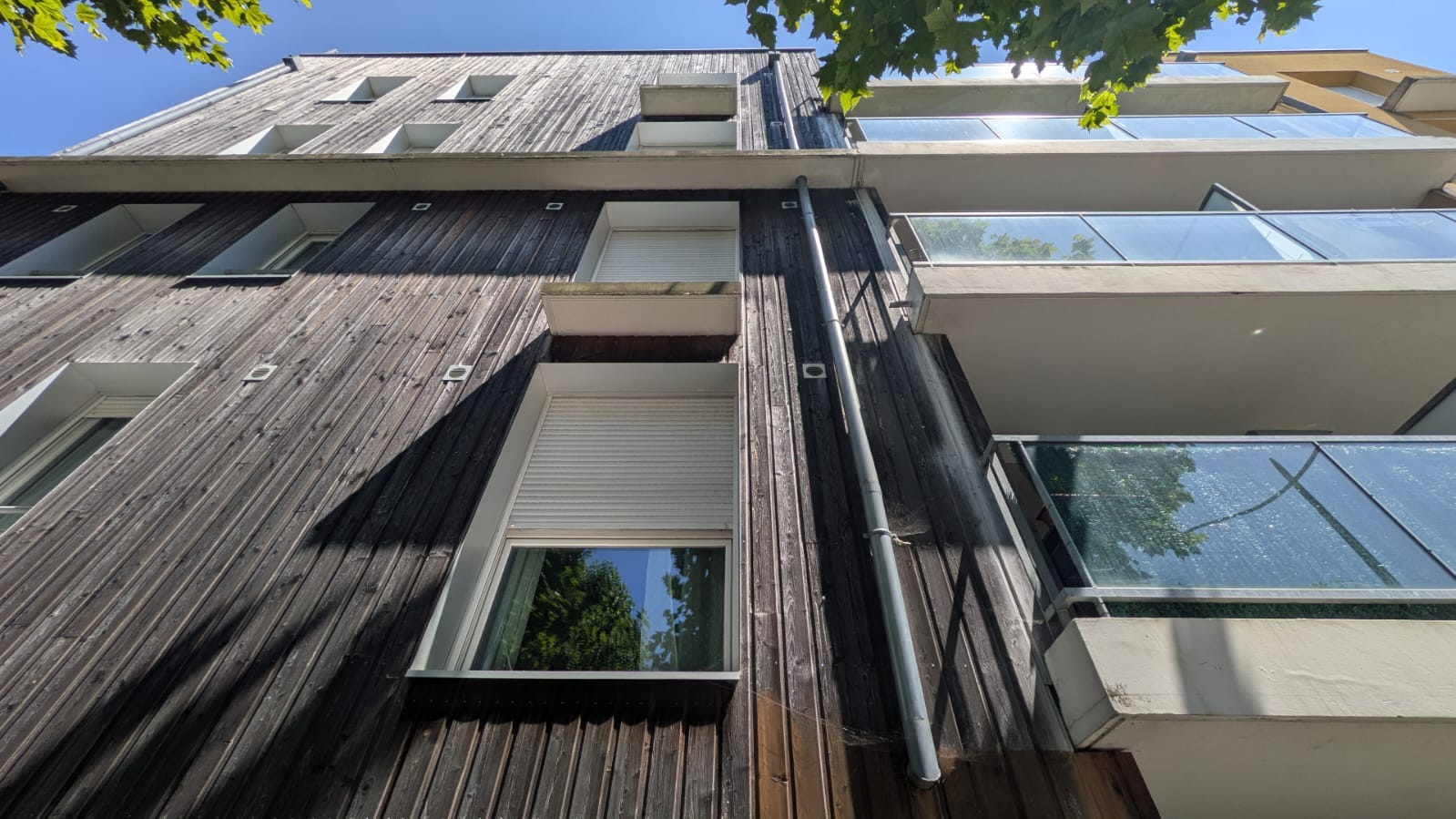 NANTES 2 pièces 43 m2 Terrasse de 24 m² DPE D et parking sécurisé