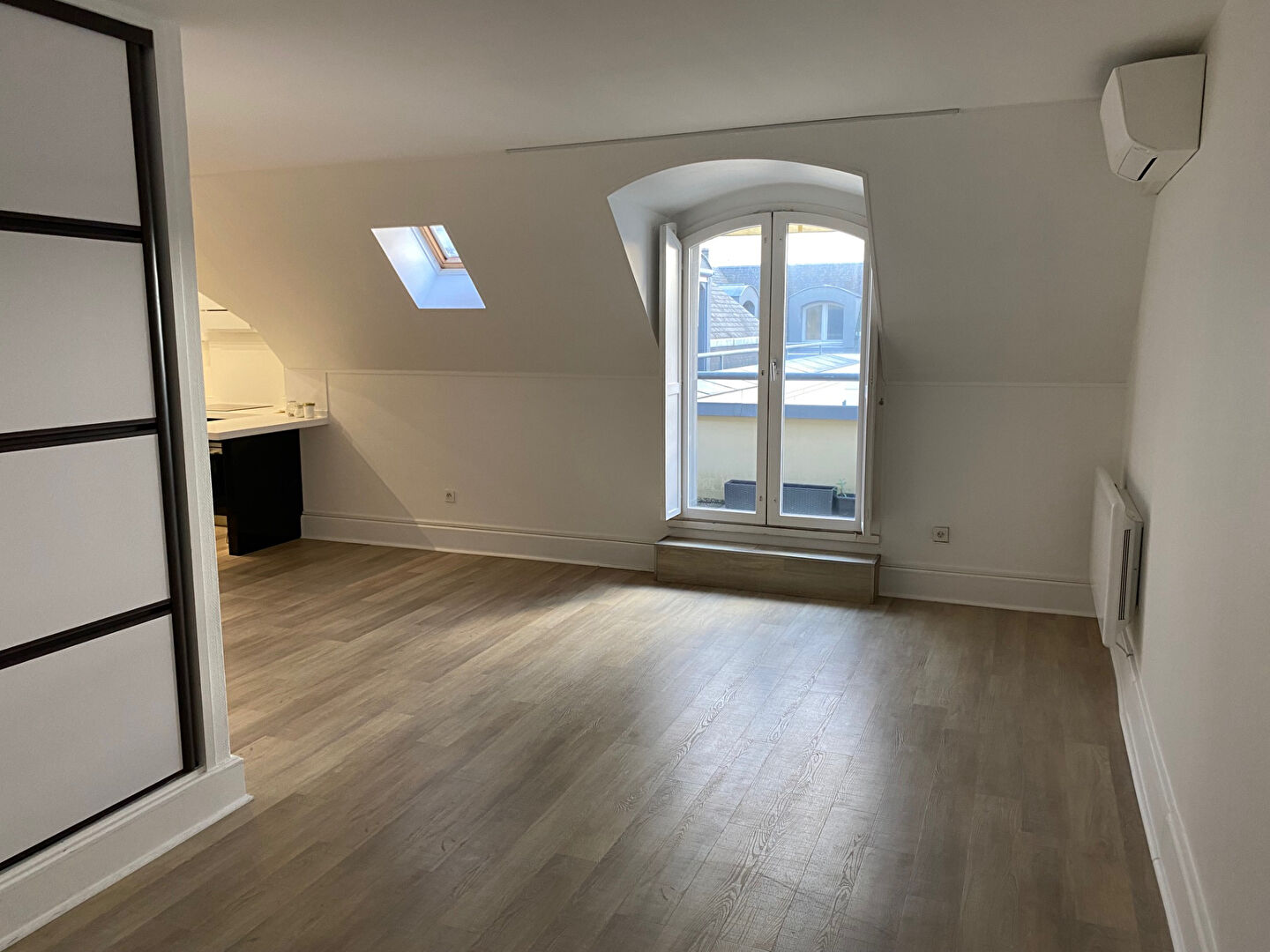 Agence immobilière de VIEUX VERSAILLES IMMOBILIER - VIEUX VERSAILLES IMMOBILIER
