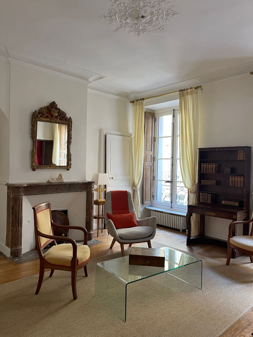Agence immobilière de VIEUX VERSAILLES IMMOBILIER - VIEUX VERSAILLES IMMOBILIER