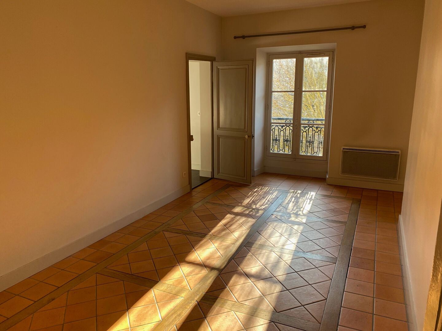 Agence immobilière de VIEUX VERSAILLES IMMOBILIER - VIEUX VERSAILLES IMMOBILIER
