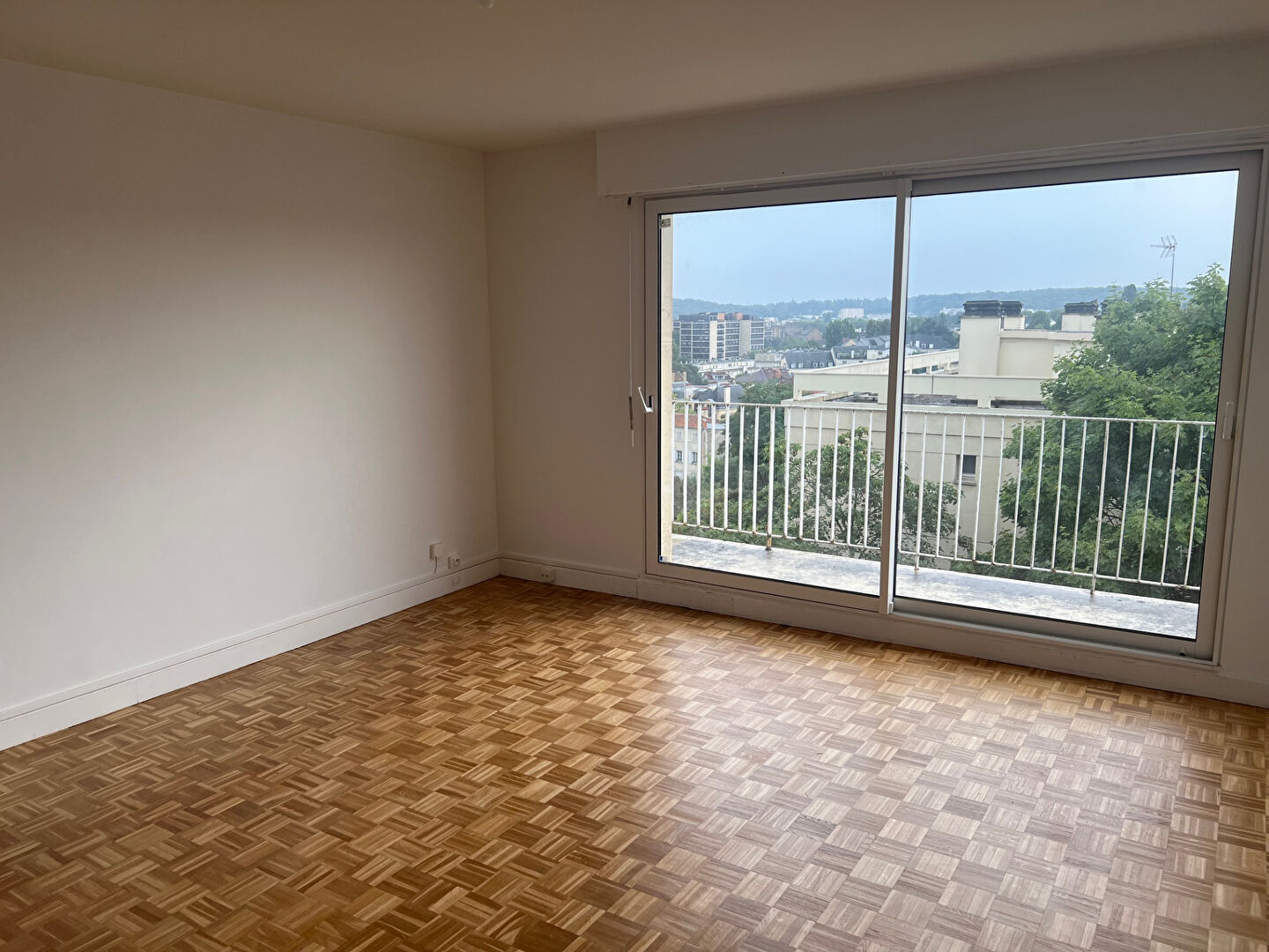 Agence immobilière de VIEUX VERSAILLES IMMOBILIER - VIEUX VERSAILLES IMMOBILIER