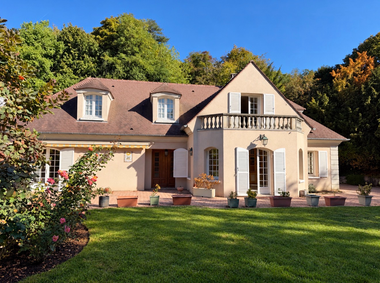 Agence immobilière de VIEUX VERSAILLES IMMOBILIER - VIEUX VERSAILLES IMMOBILIER