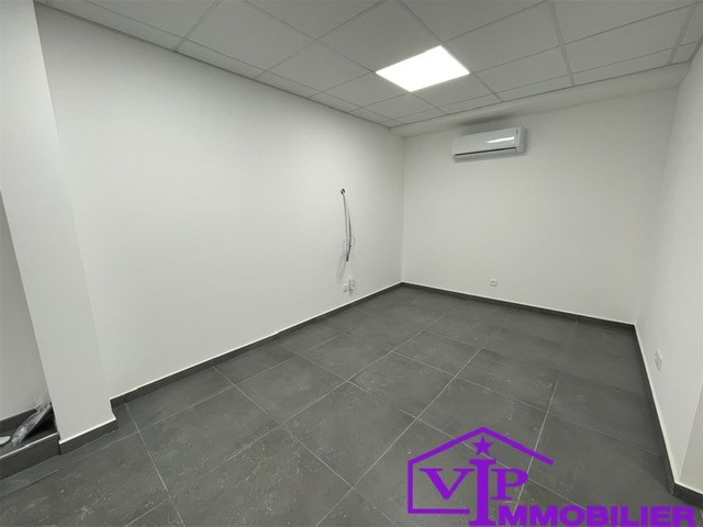 Photo Local commercial image 3/6