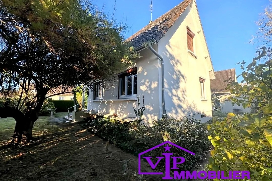 Pavillon 3 chambres dont 1 au RDC Sotteville