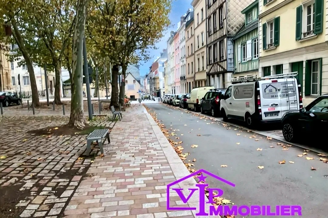 Agence immobilière de VIP IMMOBILIER - VIP IMMOBILIER SOTTEVILLE
