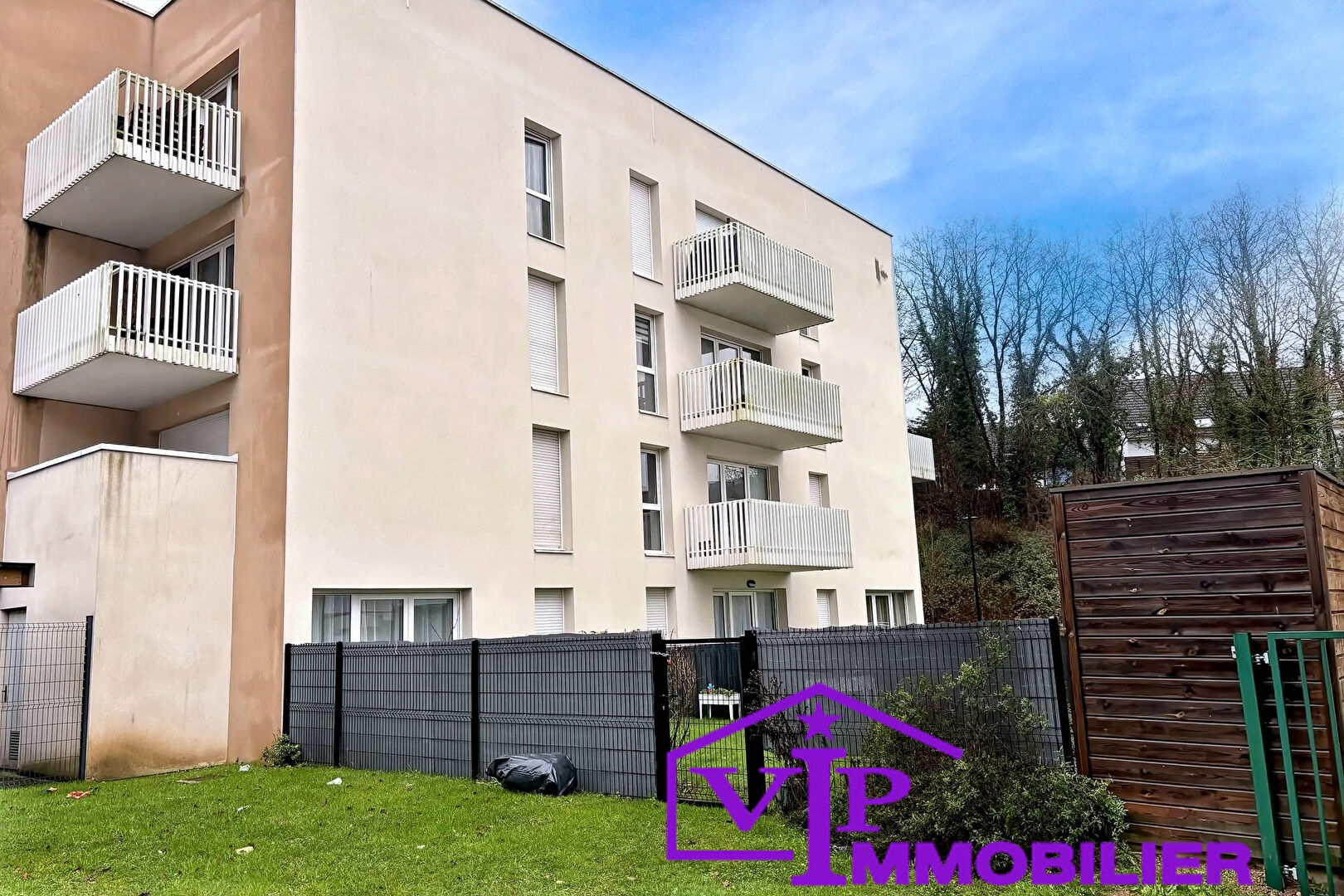 Agence immobilière de VIP IMMOBILIER - VIP IMMOBILIER SOTTEVILLE
