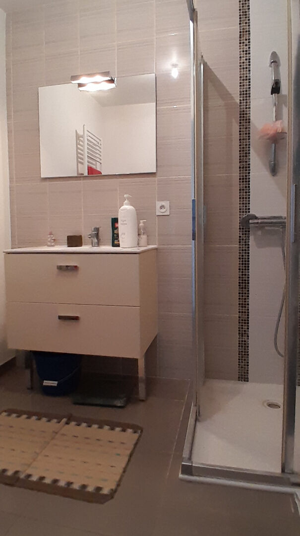 Photo (26) Romans/Isère - INVESTISSEMENT LOCATIF T2 46 m² image 4/4