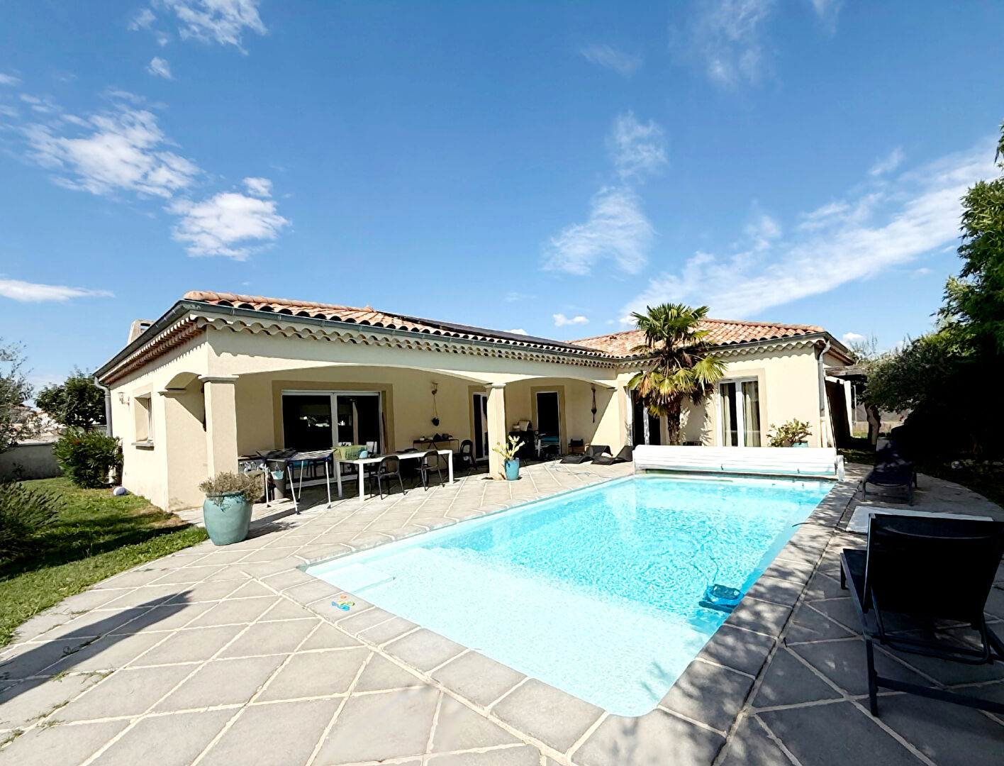Chabeuil, villa contemporaine de 150 m2 avec piscine
