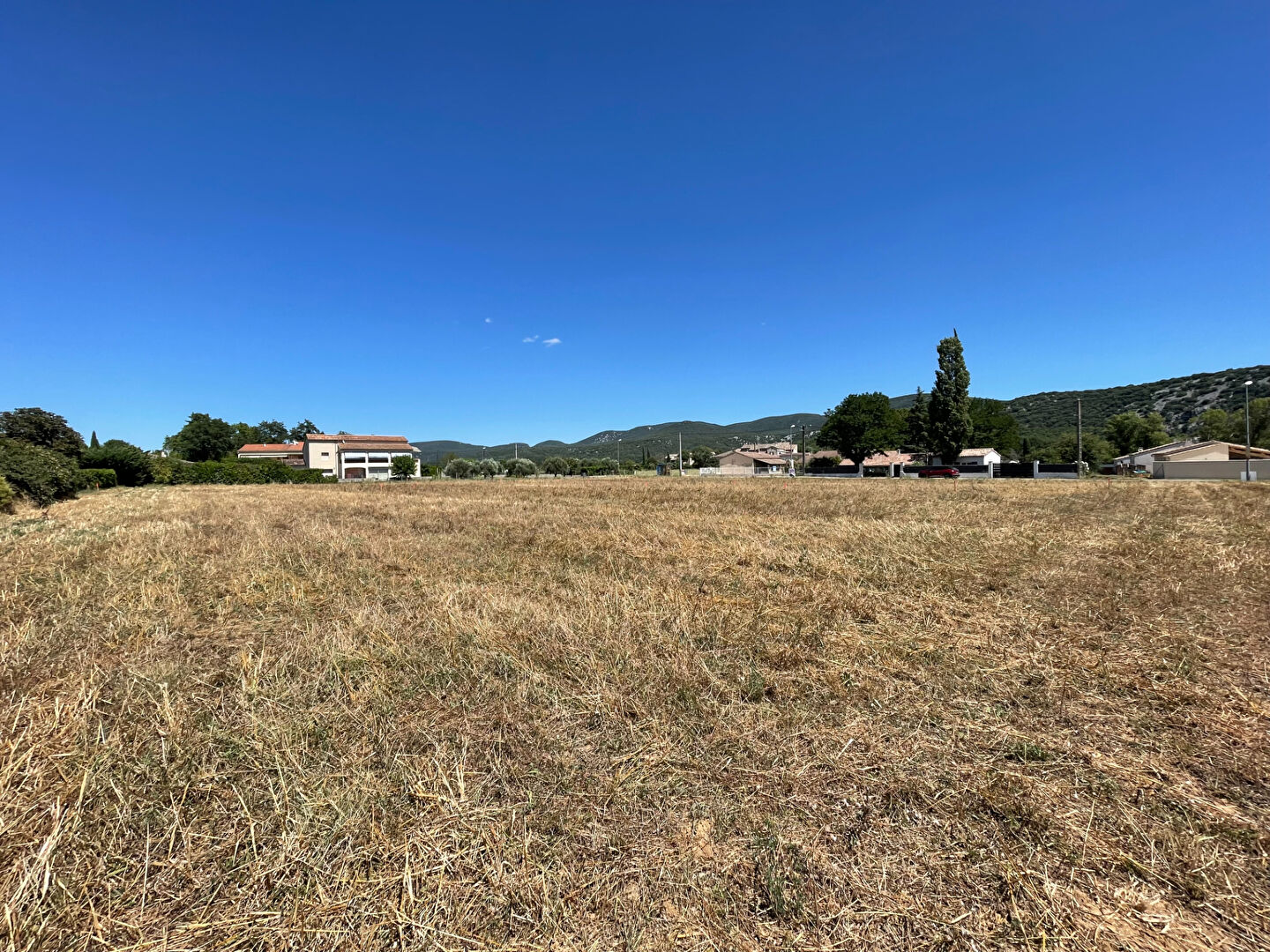 Photo Terrain à bâtir de 490 m² dans petit lotissement image 2/5