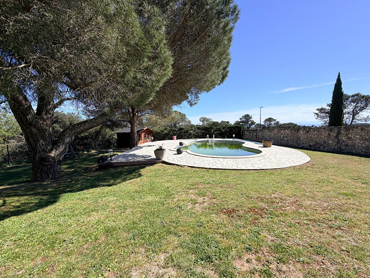 REF - ARAGON - Maison PP 128m² - 4 chambres - 2494m² de terrain