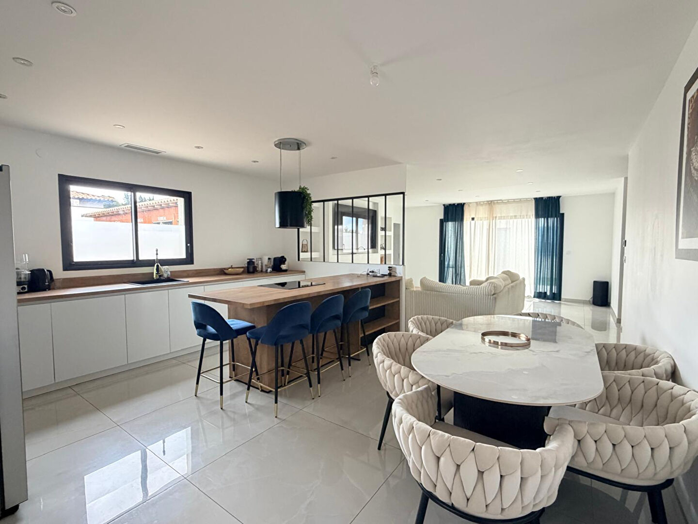 REF – WOAW – Maison 125m² – 3 chambres – Garage – Piscine