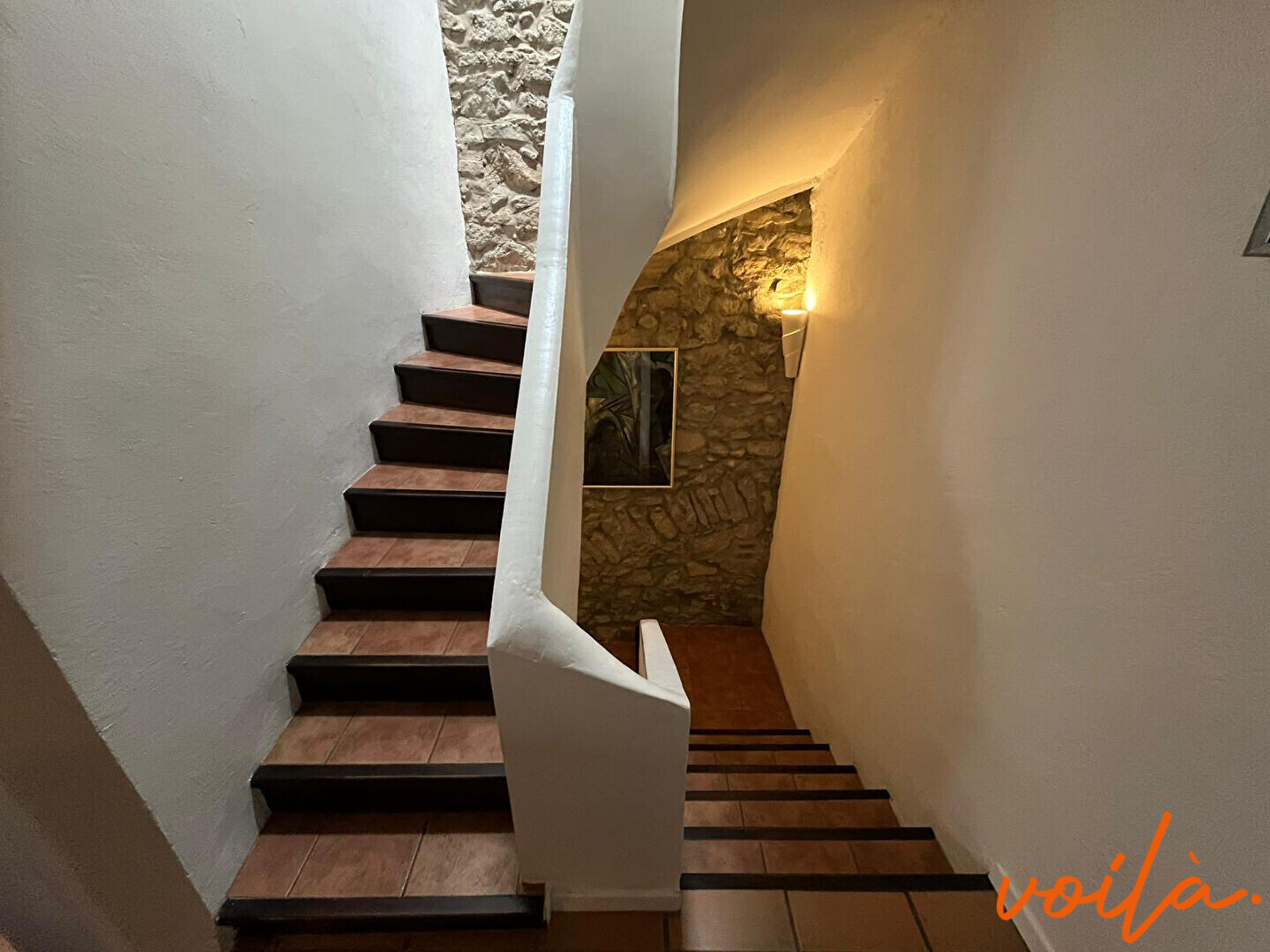 Photo Ref: LESCELLIERS- CARCASSONNE- ELEGANT - MAISON 4 CH -JACCOUZI - 311  m2 image 5/6