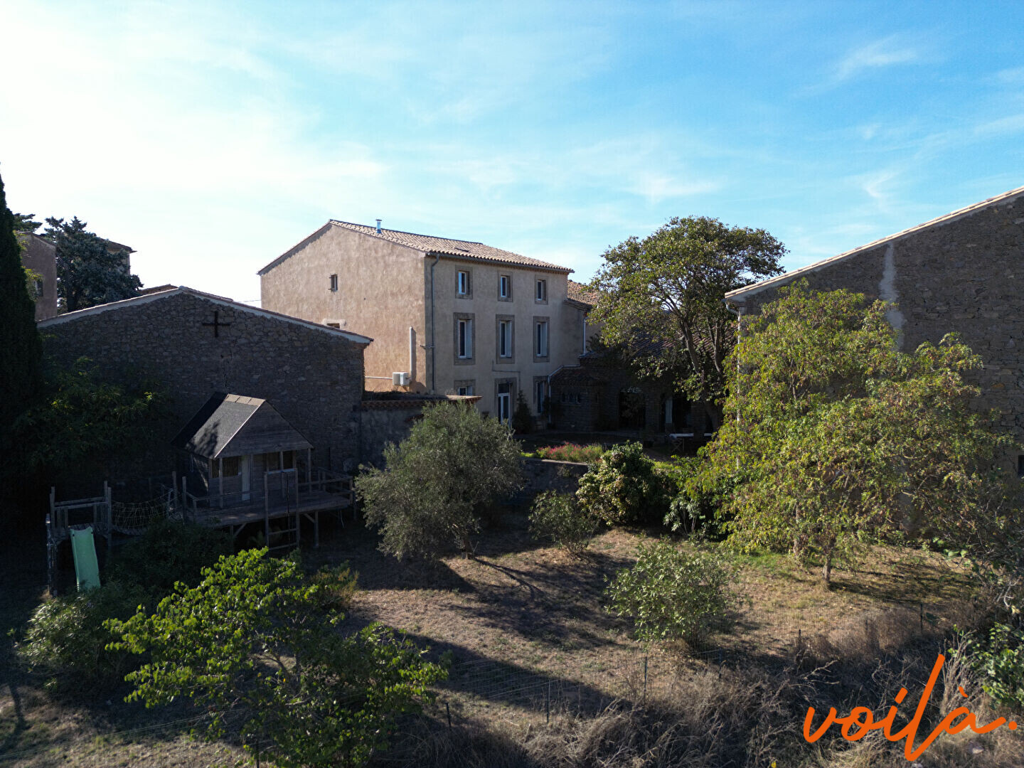 Photo MAISON DE CARACTERE DE 430M² - 10 pièces - 7 CHAMBRES AVEC DEPENDANCE ET JARDIN image 2/6