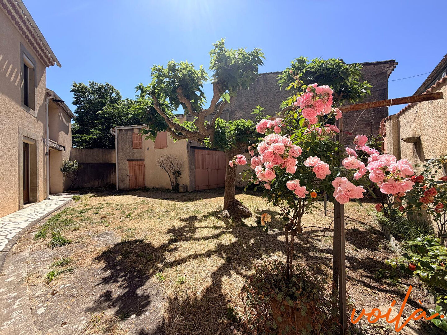 REF – ART DE VIVRE – 15 min Carcassonne – Maison 170m² hab – 5 chambres – 2 garages – Jardin