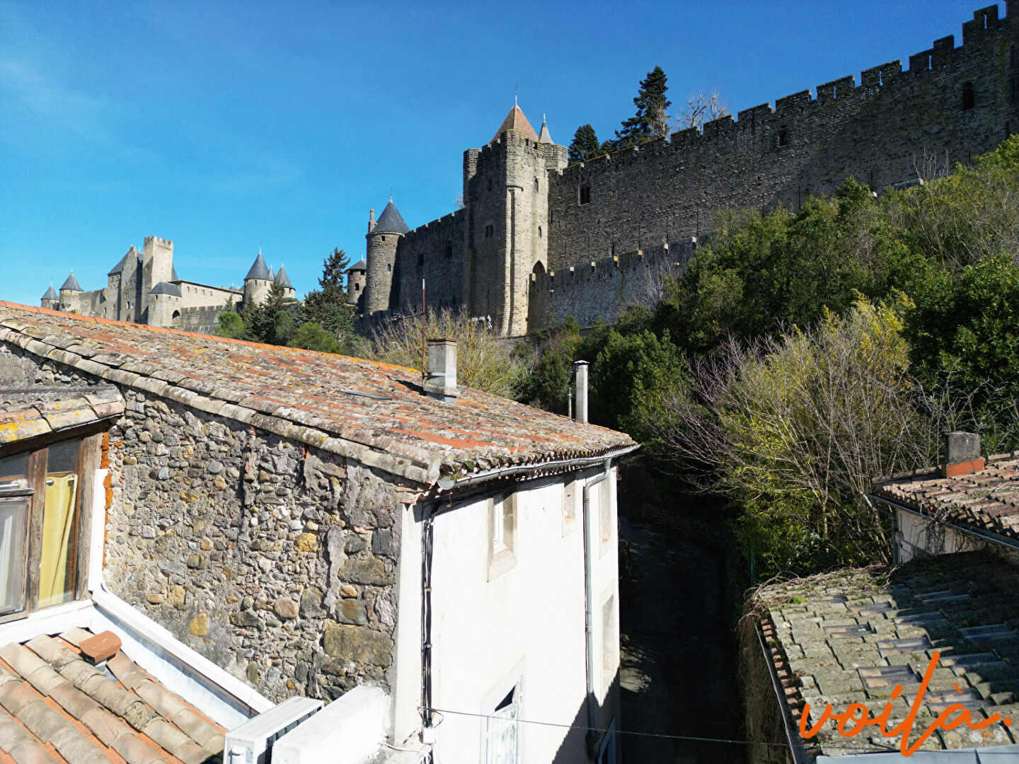 REF – NOBLESSE – CARCASSONNE – secteur CITE – Maison 110m² habitables – 3 niveaux – 4 chambres