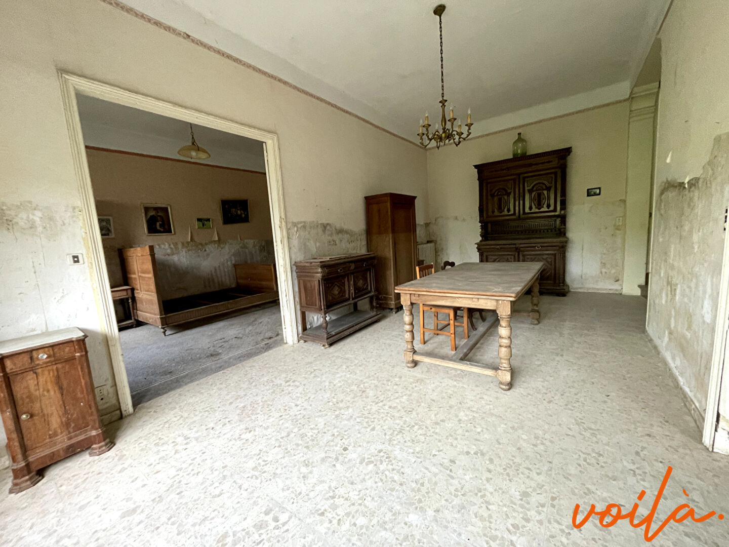 Réf « Intattendu 4 » – Carcassonne Est 10 min . – Maison de maître avec jardin – dépendances  (Surface utile de plus de 450m2) à rénover