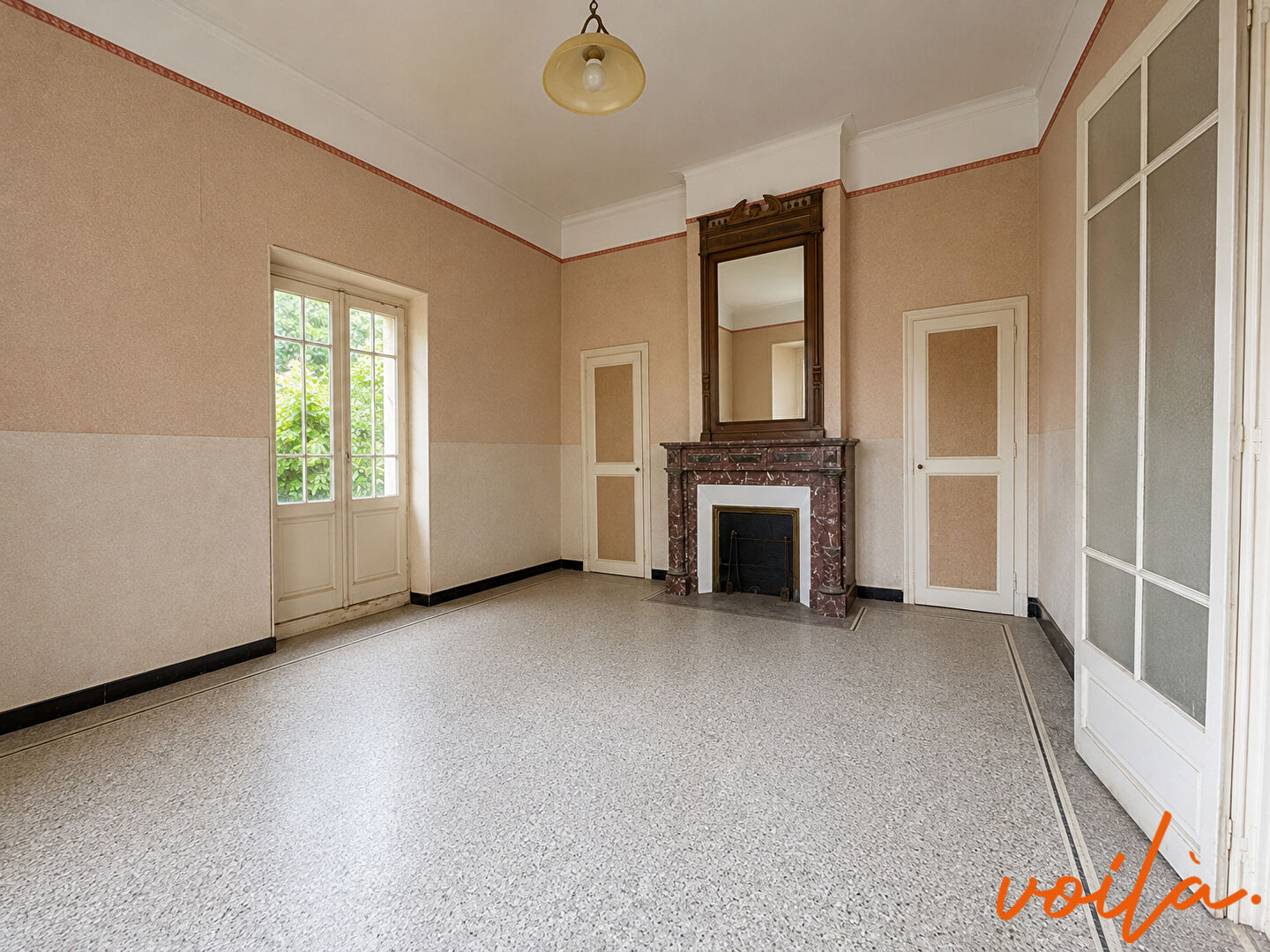 Réf « Intattendu 4 » – Carcassonne Est 10 min . – Maison de maître avec jardin – dépendances  (Surface utile de plus de 450m2) à rénover