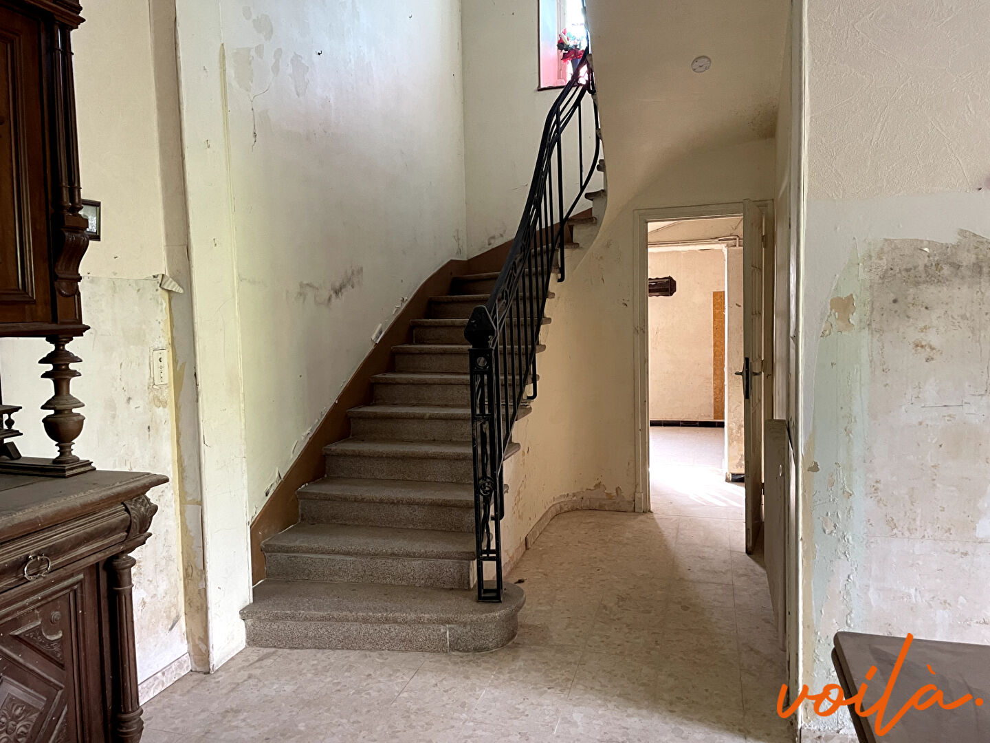 Réf « Intattendu 4 » – Carcassonne Est 10 min . – Maison de maître avec jardin – dépendances  (Surface utile de plus de 450m2) à rénover