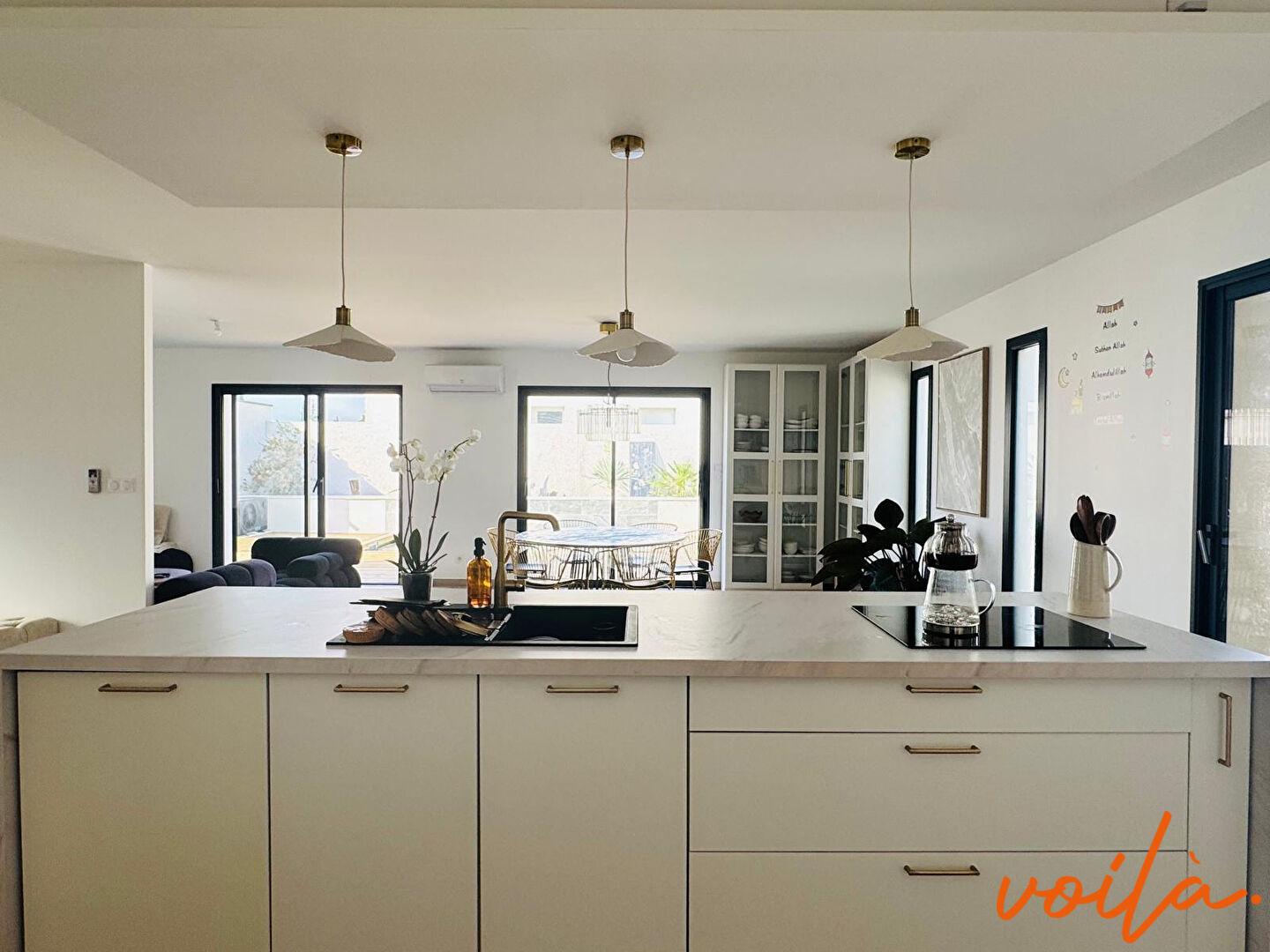 REF : YUVA – 5 MN CARCASSONNE – MAISON PLAIN PIED 3 CHAMBRES – GARAGE – PISCINE – JARDIN