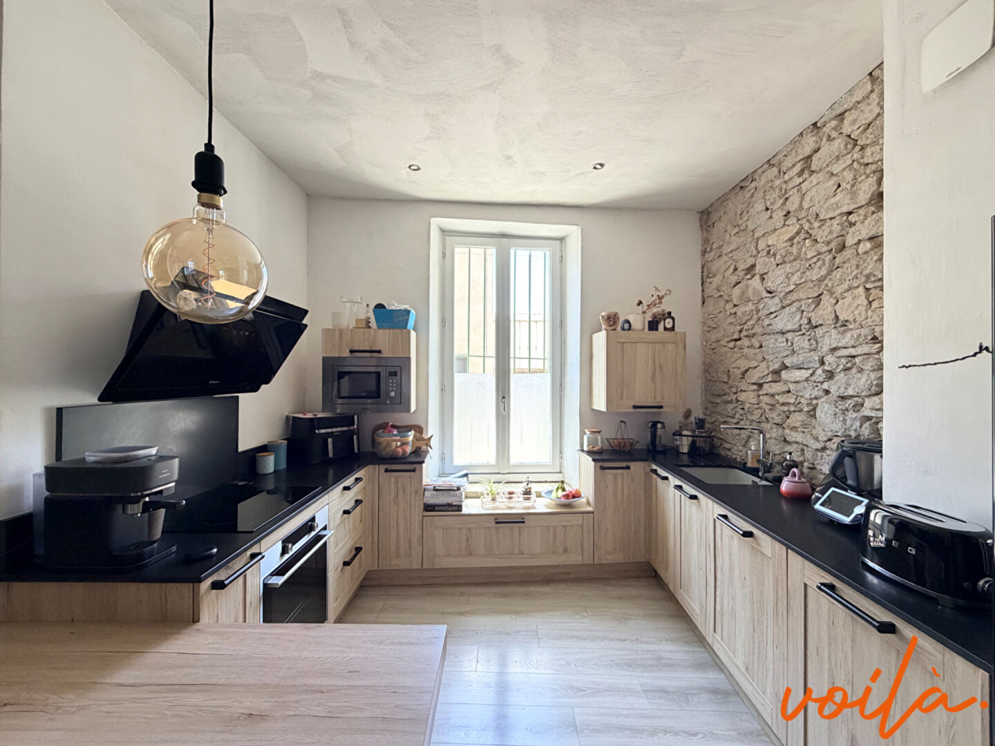 REF – CACHET – Maison 193m2 – 4 ch (poss 5) – Garage – Jardin – Piscine