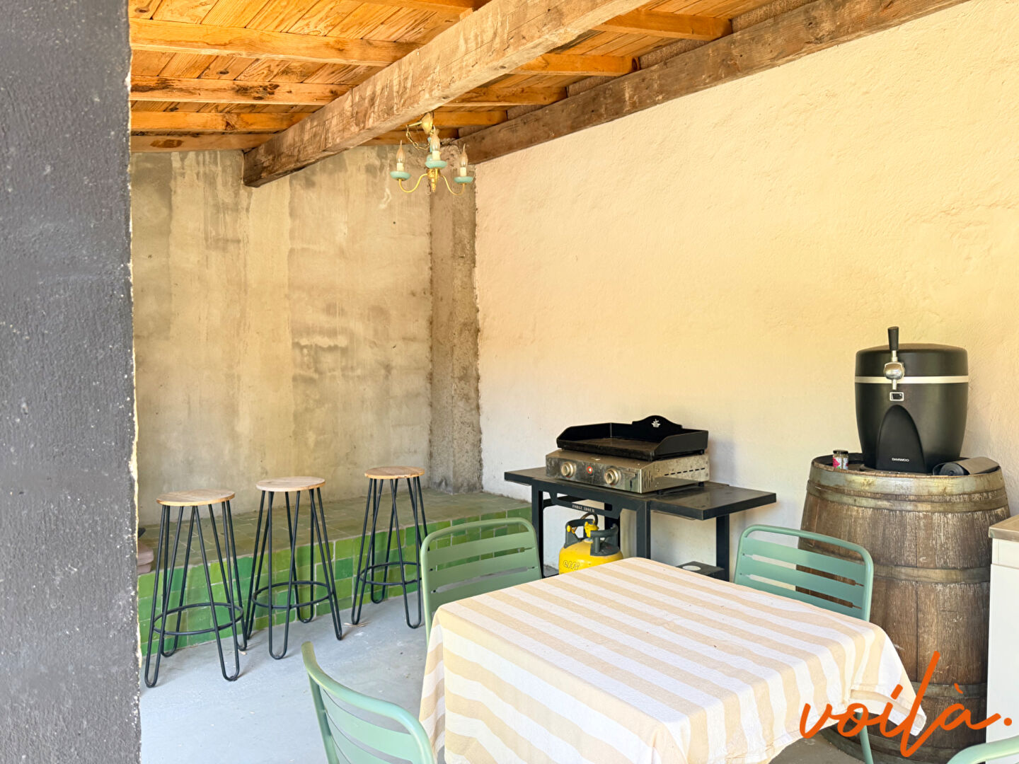 REF – CACHET – Maison 193m2 – 4 ch (poss 5) – Garage – Jardin – Piscine