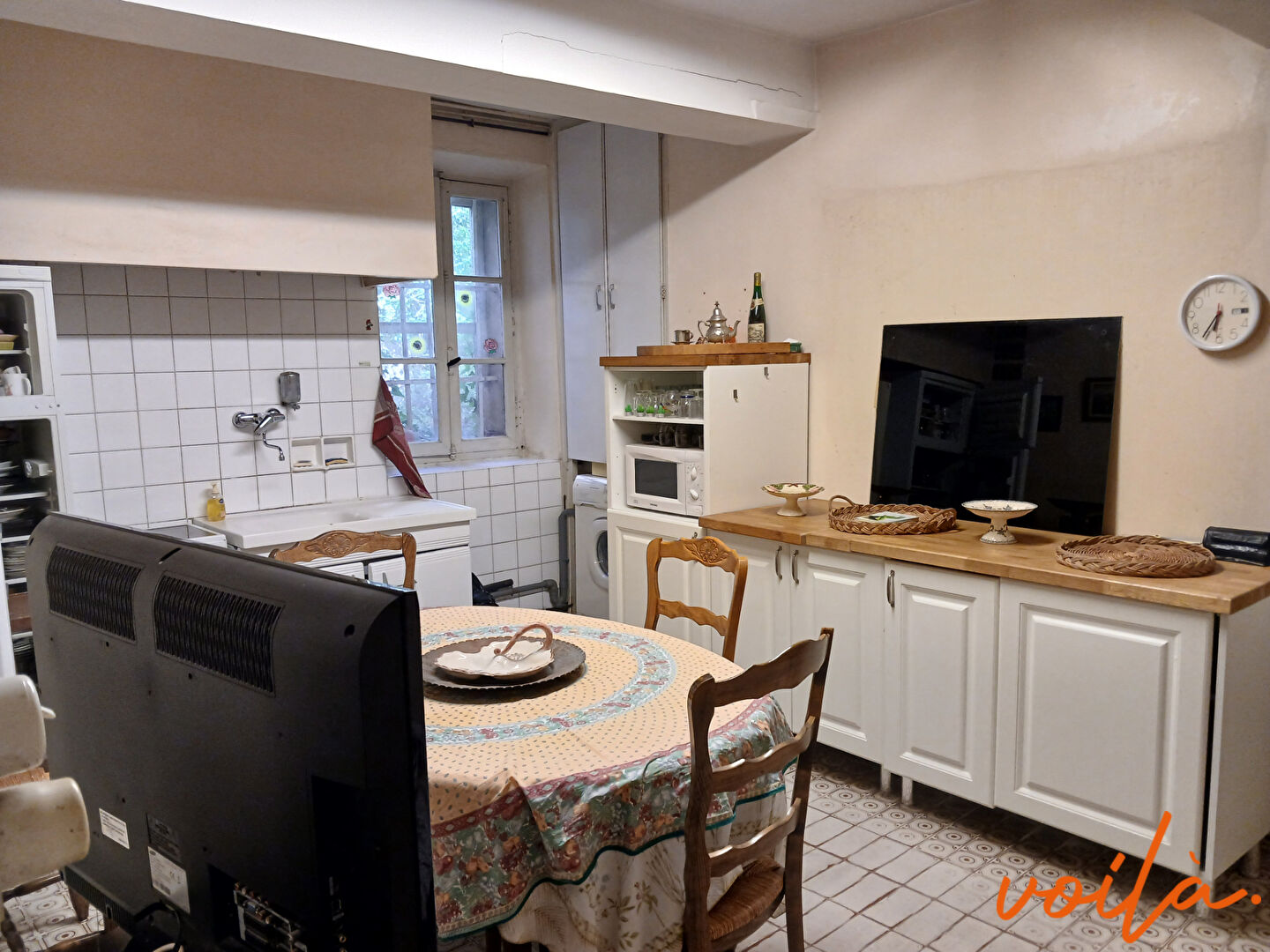 REF : FAMILIALE2- Carcassonne à 5 min maison 5 chambres avec cour et garage.