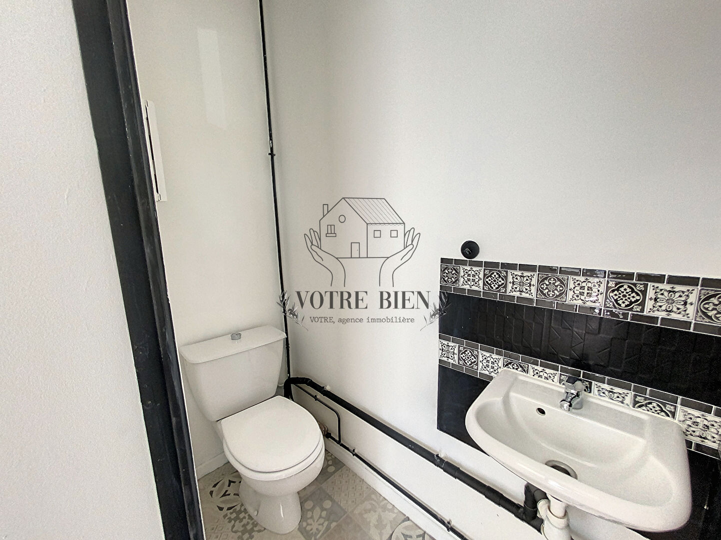 Photo À louer - locaux de 33 m² à Manosque image 6/6