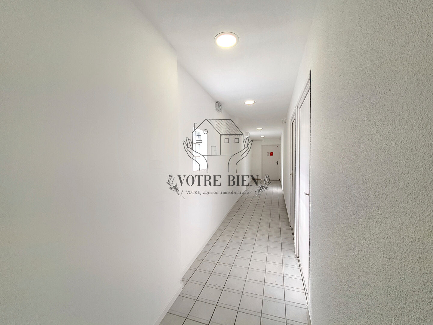 Photo À louer - locaux de 21 m² à Manosque image 5/6