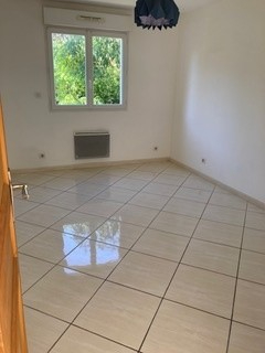 Photo Appartement Gardanne 3 pièces 64.11 m² image 4/5