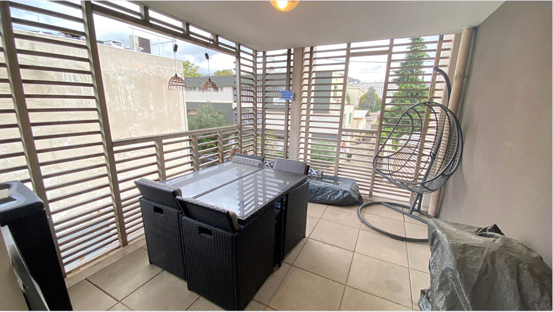 Photo Marseille 9 éme Charmant T2 avec terrasse et stationnement privatif image 5/6