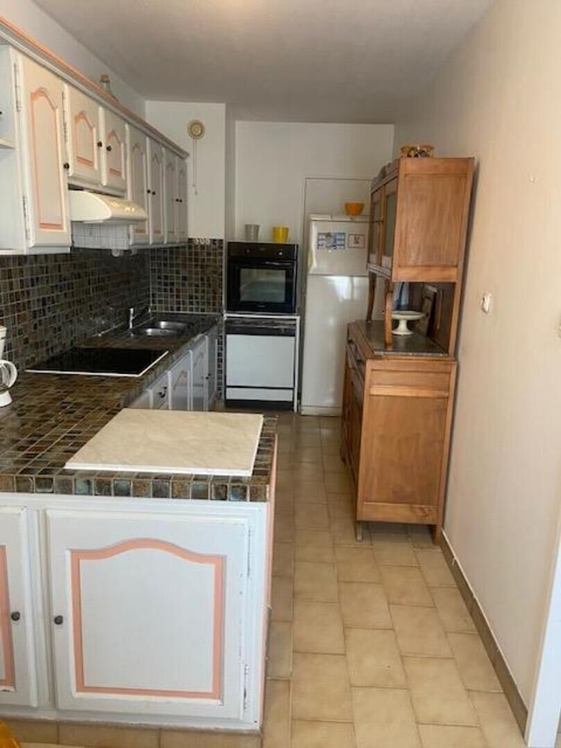 Photo Vitrolles -T4 lumineux avec balcon et une cave image 2/6