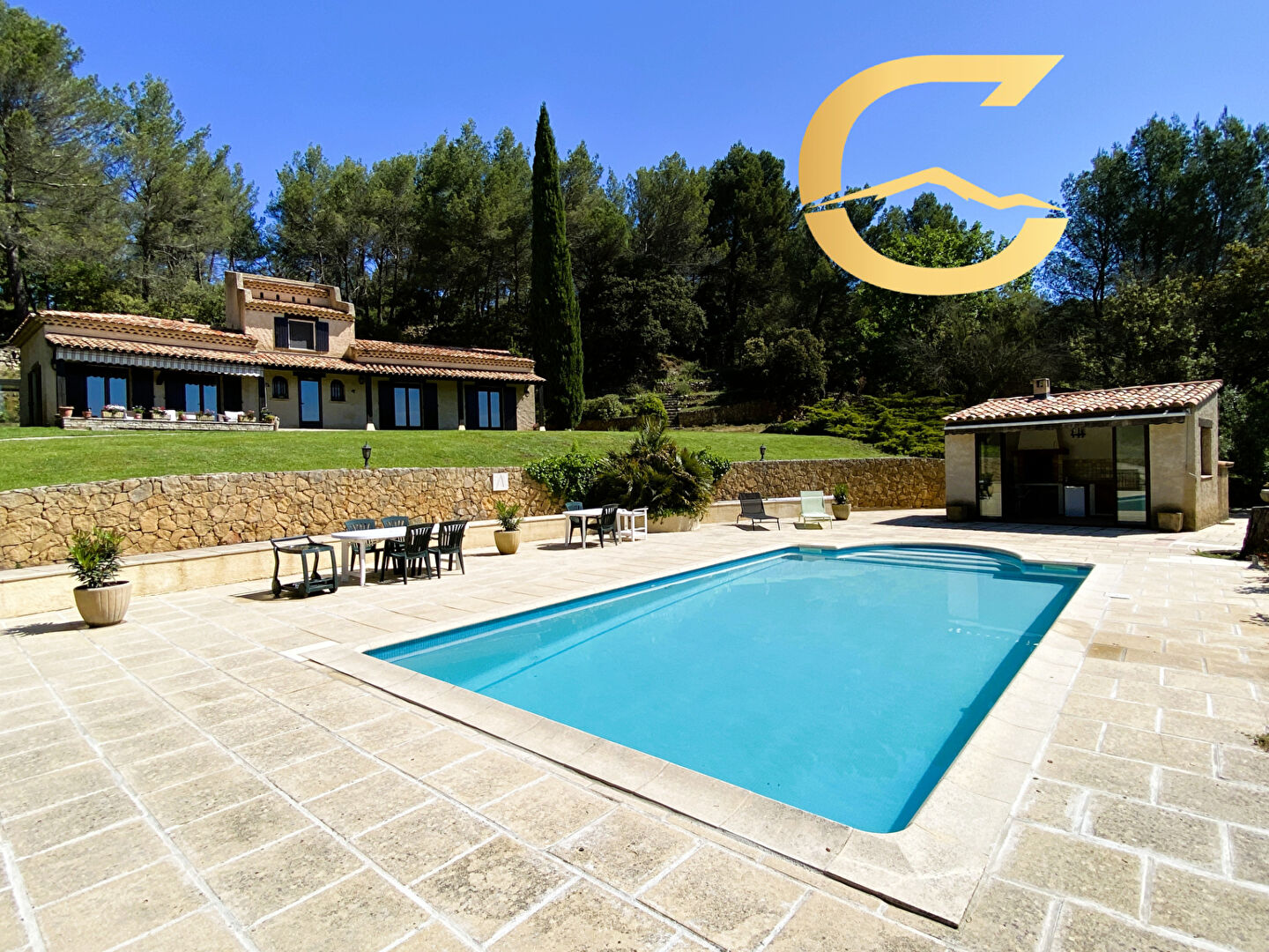 Agence immobilière de VOTRE MAISON - NG IMMOBILIER - VOTRE MAISON JOUQUES