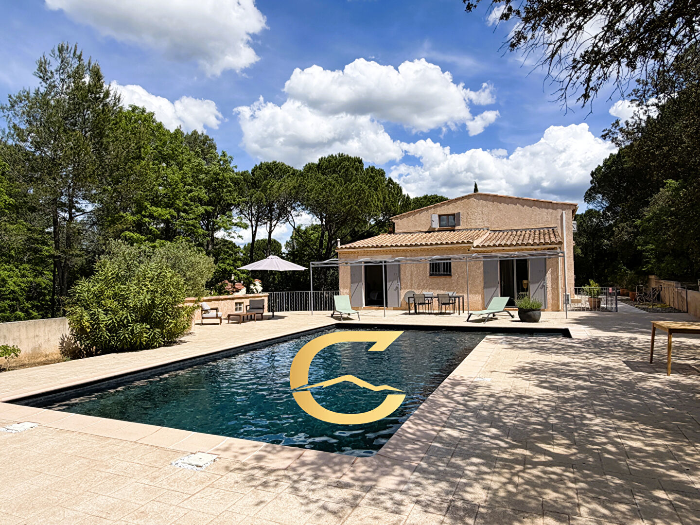 Agence immobilière de VOTRE MAISON - NG IMMOBILIER - VOTRE MAISON JOUQUES