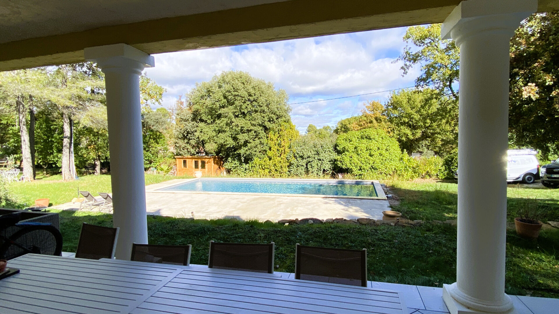 Photo VENTE VILLA 6 PIECES AVEC PISCINE 13490 JOUQUES image 3/6