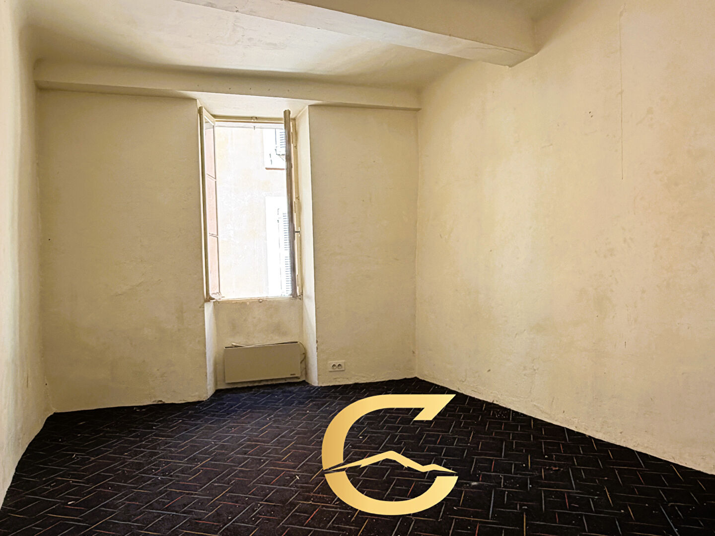 Agence immobilière de VOTRE MAISON - NG IMMOBILIER - VOTRE MAISON JOUQUES